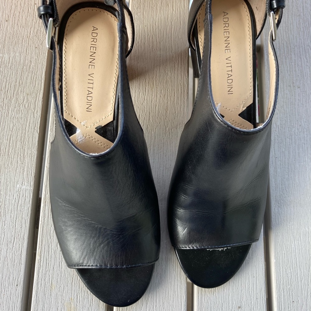 Black soft leather block heels, Sz. 6.5 adding a great style to any wardrobe!